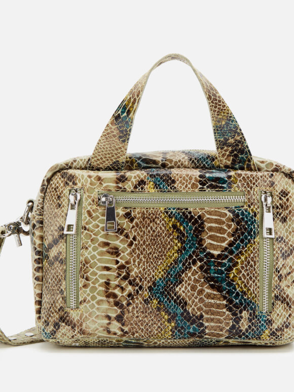Donna Snake