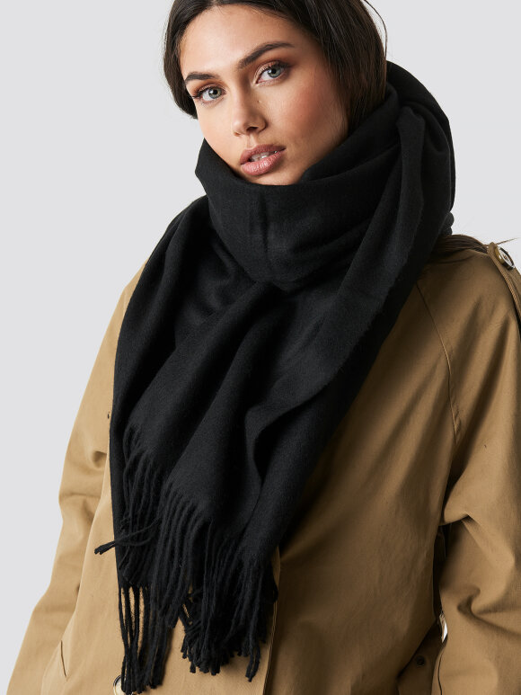 NA-KD Soft Wool Blend Scarf