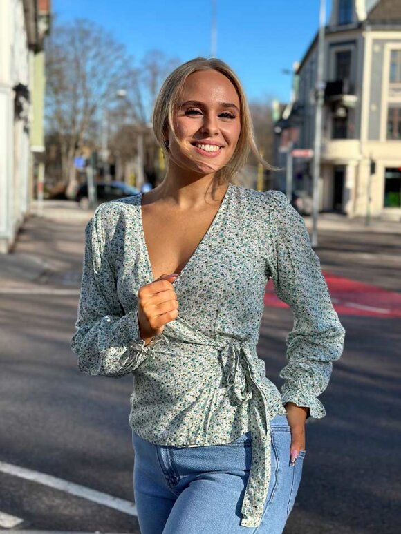 Moves - Moves Wrapmi Margari Shirt