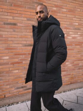 SCANDINAVIAN EDITION  RADIAN JACKET