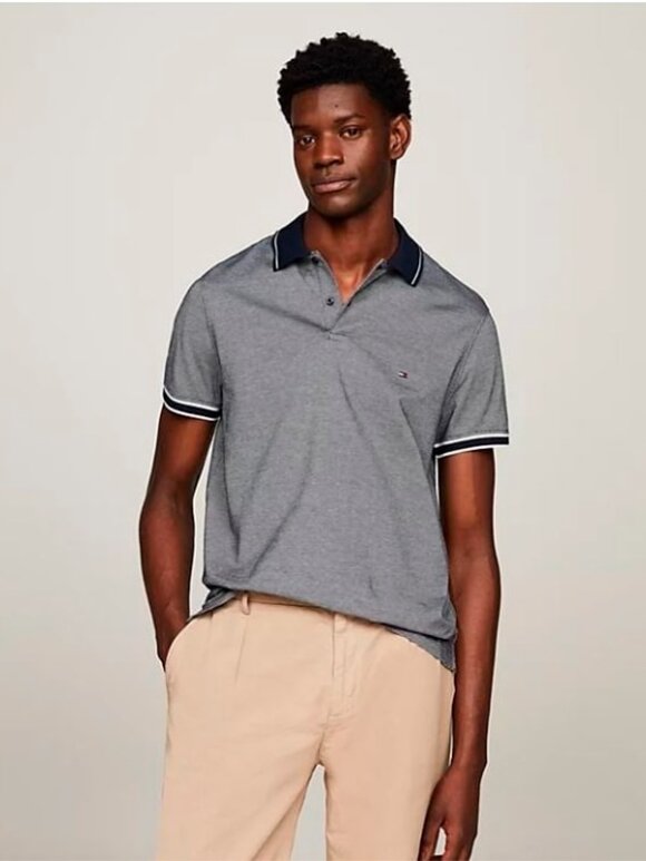 Tommy Hilfiger MENSWEAR - TOMMY Monotype Oxford Collar REGULAR  POLO