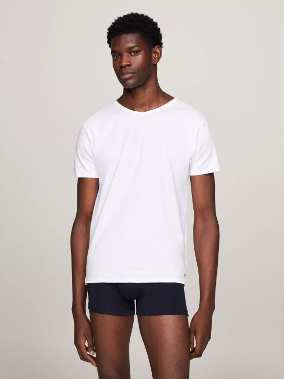 Tommy Hilfiger MENSWEAR - TOMMY STRETCH VN TEE SS 3PACK