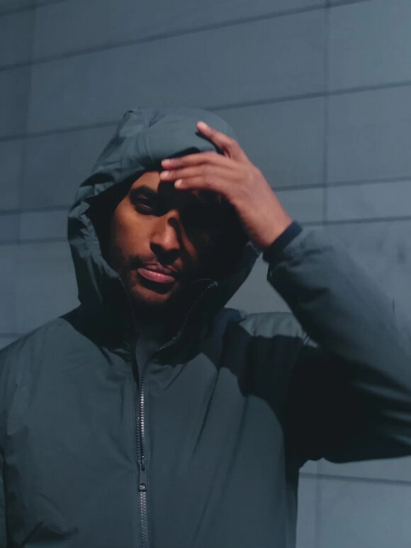 Scandinavian Edition - SCANDINAVIAN EDITION  NIMBUS JACKET