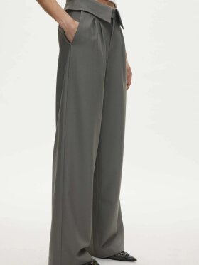 OVAL SQUARE SOFFY TROUSERS