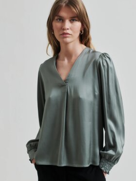 SECOND FEMALE BARRI BLOUSE