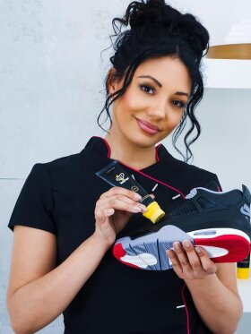 CREP LEATHER CARE