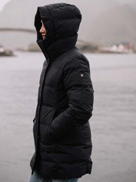 SCANDINAVIAN EDITION NOON