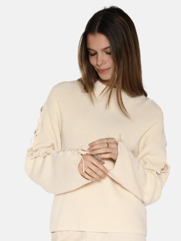 Moves - MOVES JENNZ JUMPER