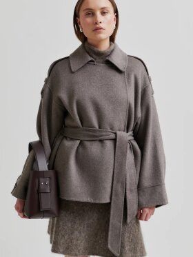 SECOND FEMALE WALANCE BELT JACKET
