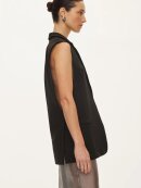OVAL Square - OVAL SQUARE LIND VEST