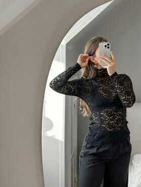 NEO NOIR LIZA LACEFLOWER BLOUS