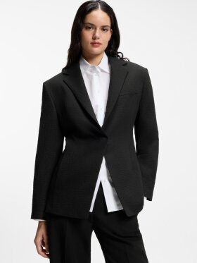 HUGO WOMEN RELAXED-FIT BLAZER IN SEERSUCKER WITH CHAIN BELT
