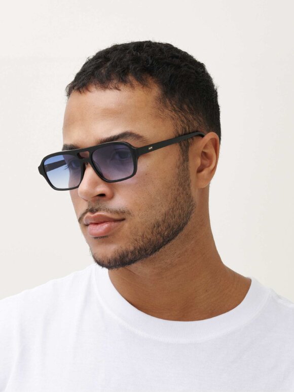 Messy Weekend - Messy Weekend BURT