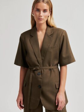 Second Female Sharo New SS Blazer