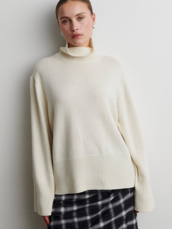 Second Female - SECOND FEMALE ALPHA KNIT T NECK Second Female - SECOND FEMALE ALPHA KNIT T NECK