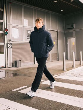 SCANDINAVIAN EDITION  NIMBUS JACKET
