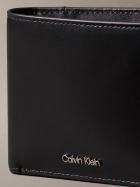 Calvin Klein RAISED BILLFOLD W/ COIN