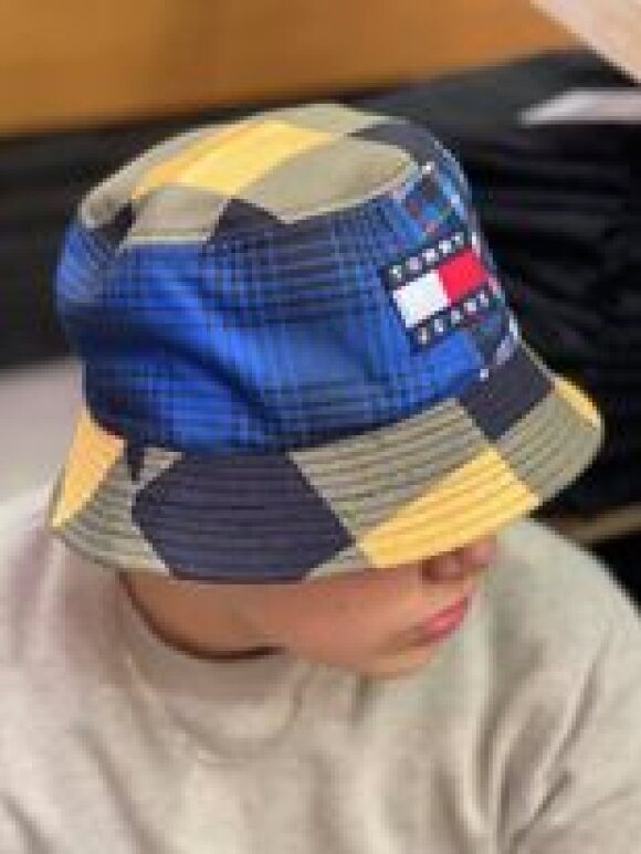 Tommy Hilfiger MENSWEAR - TOMMY hilfiger MIXED CHECK BUCKET HAT 