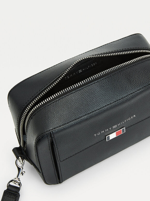 Tommy Hilfiger MENSWEAR - TOMMY BUSINESS LEATHER WASHBAG