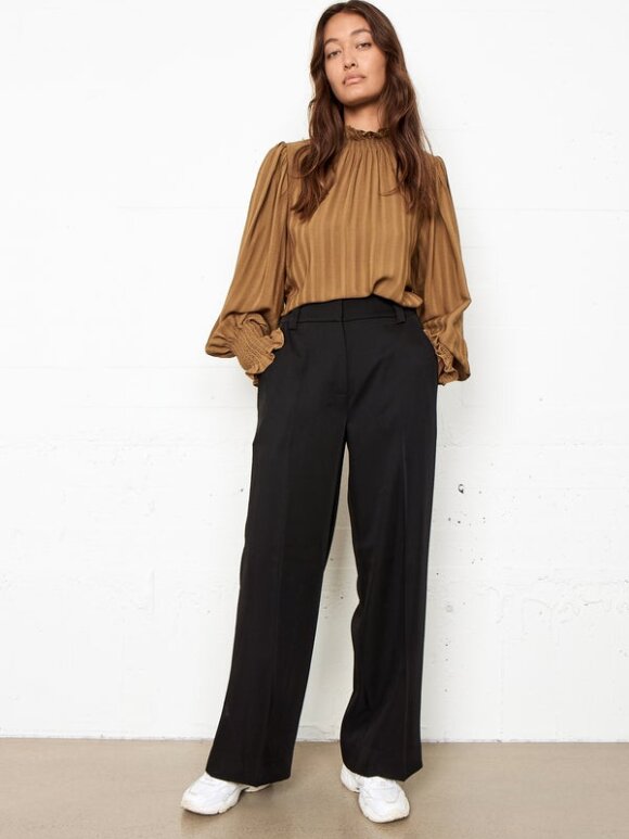 Second Female - SF Garbo Classic Trousers