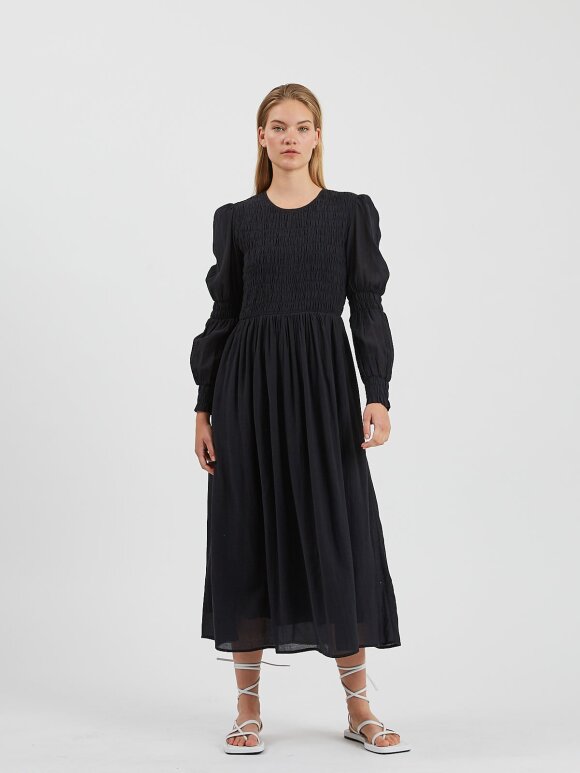 Minimum Fashion - Minimum Auraline Dress