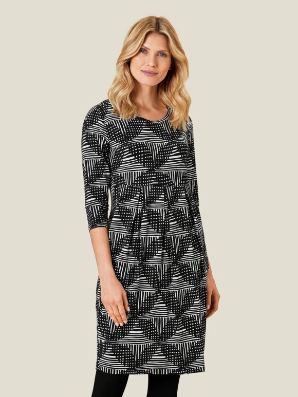 Nønne - - - Masai Noma Dress