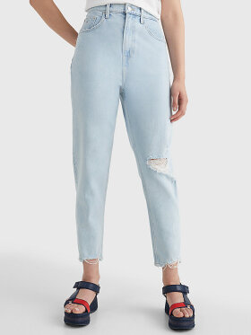 TOMMY MOM ULTRA HIGH RISE TAPERED DISTRESSED JEANS